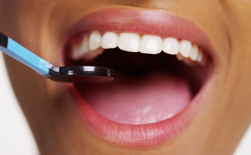 Całościowe leczenie dentystyczne – odkryj ścieżkę do zdrowego i atrakcyjnego uśmiechów.