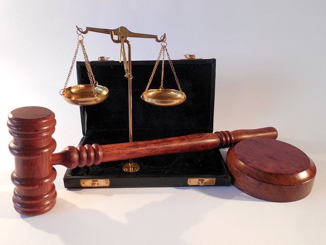 W czym potrafi nam pomóc radca prawny? W których rozprawach i w jakich kompetencjach prawa wspomoże nam radca prawny?